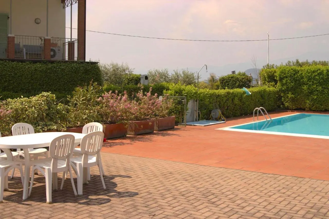 Апартаменты Casa Chiare - Immobiliare Azzurra Бардолино